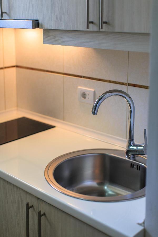 Zelen Lux Apartment Сутоморе Екстериор снимка