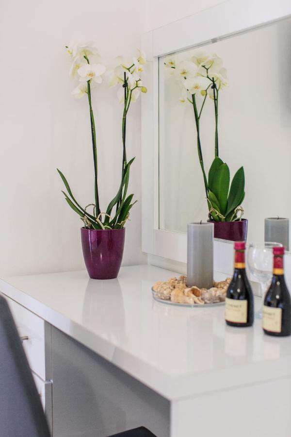 Zelen Lux Apartment Сутоморе Екстериор снимка
