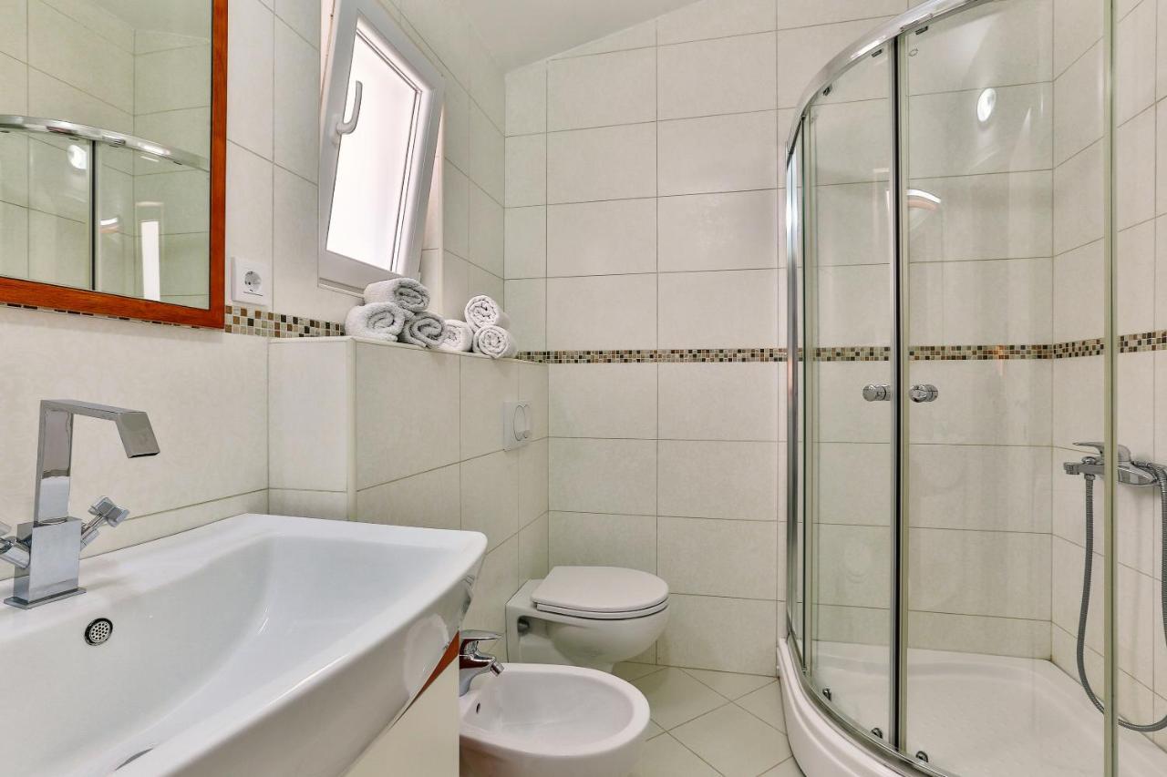 Zelen Lux Apartment Сутоморе Екстериор снимка