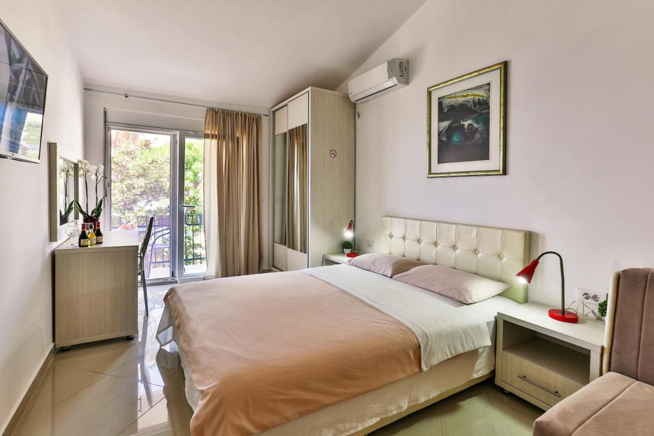 Zelen Lux Apartment Сутоморе Екстериор снимка